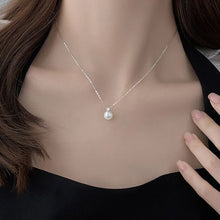 Load image into Gallery viewer, Casual Sweet Geometric Alloy Women&#39;s Pendant Necklace