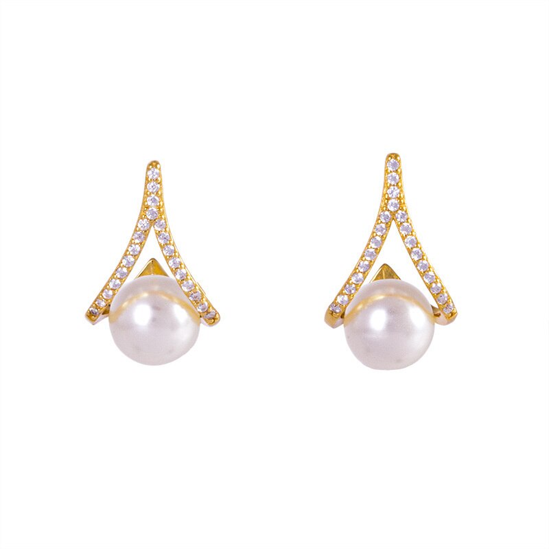 Skhek 2023 New Design Irregular Triangle Gold Pearl Stud Earrings for Women Korean Crystal Fashion Jewelry Girls Unusual Accessories