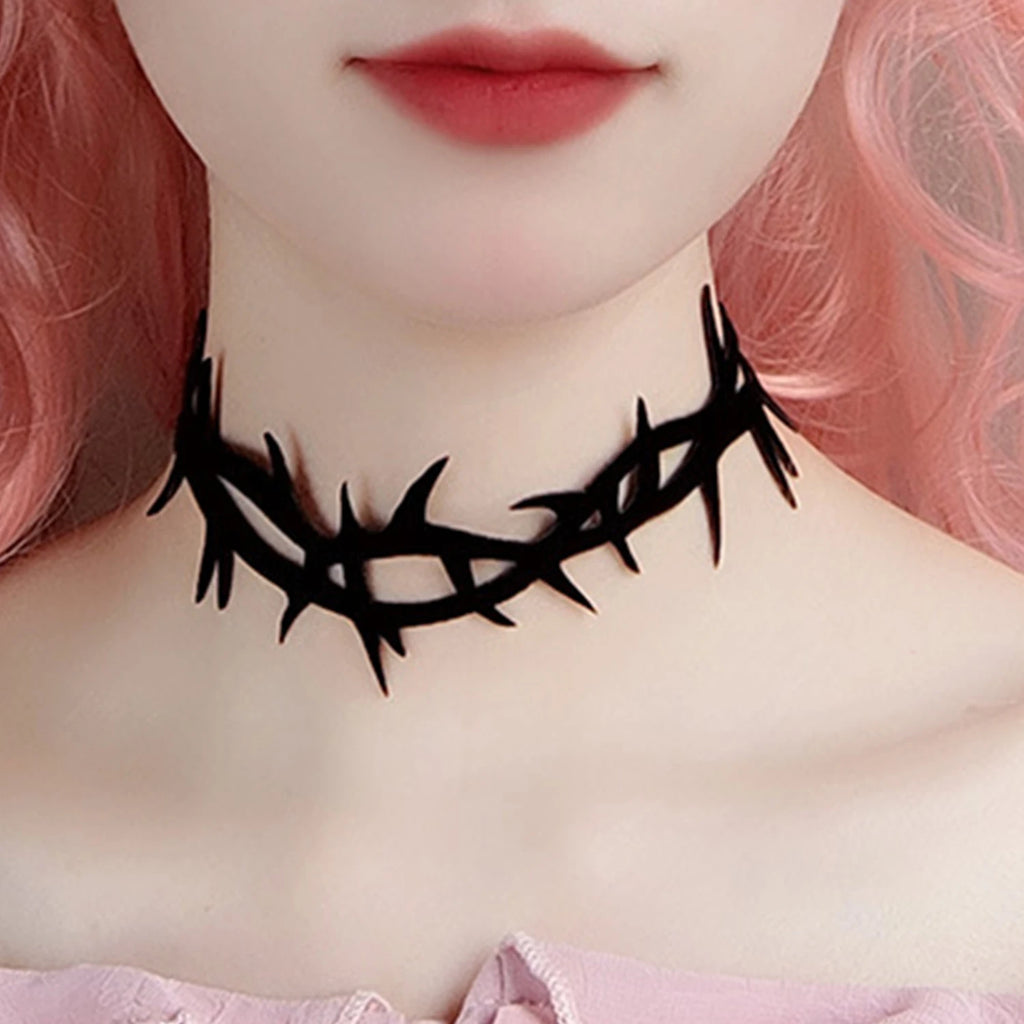Skhek Fashion Thorns Velvet Choker Necklace for Women Vintage Sexy Lace Necklace with Pendants Gothic Girl Neck Jewelry Accessories