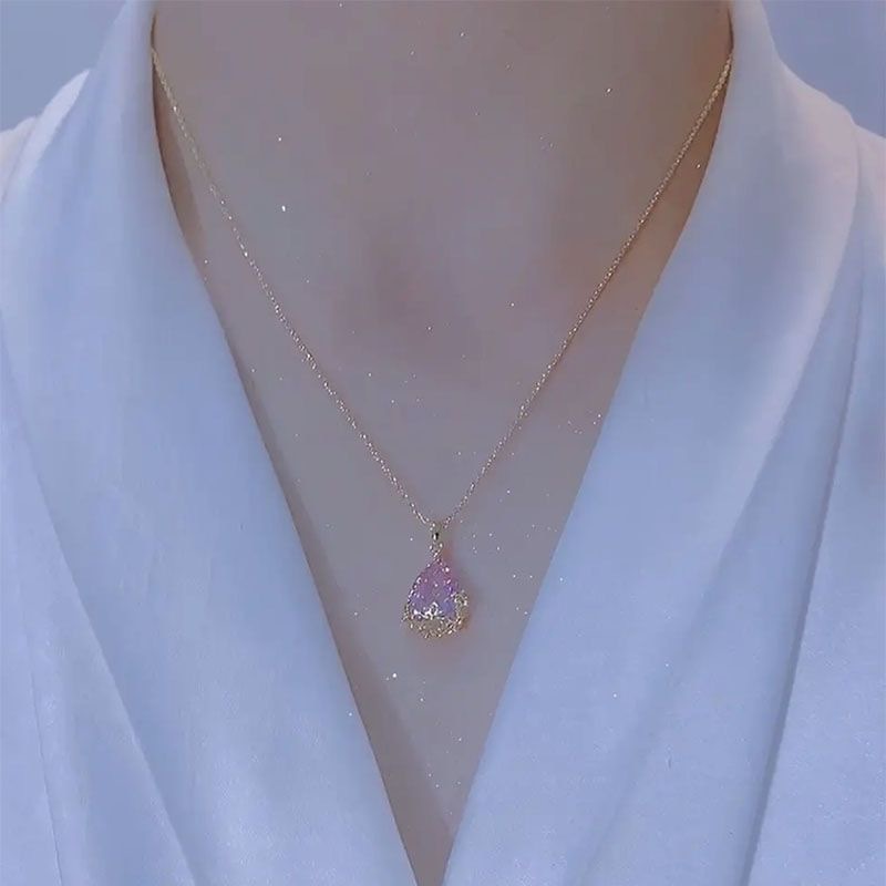 Skhek Temperament Inlaid Zircon Crystal Necklace Suitable for Personalized Women Stainless Steel Collarbone Chain Necklace Jewelry