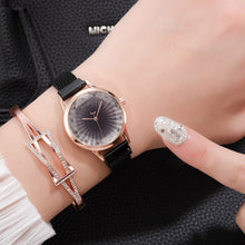 Load image into Gallery viewer, Christmas Gift 2pcs Set Luxury Women Watches Diamond Rose Gold Ladies Wrist Watches Magnetic Women Bracelet Watch For Female Relogio Feminino