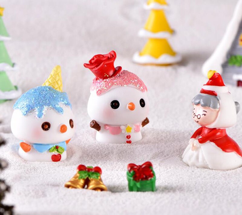 Cute Santa Claus Ice cream Snowman Ornaments Christmas Tree Mini Micro landscape decor Garden Pot christmas decor for home 1PC