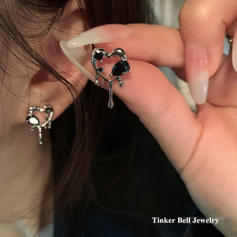 SKHEK Harajuku Vintage Goth Black Love Heart Hollow Metal Stud Earrings For Women Egirl Bff Trendy Party Aesthetic Jewelry Accessories