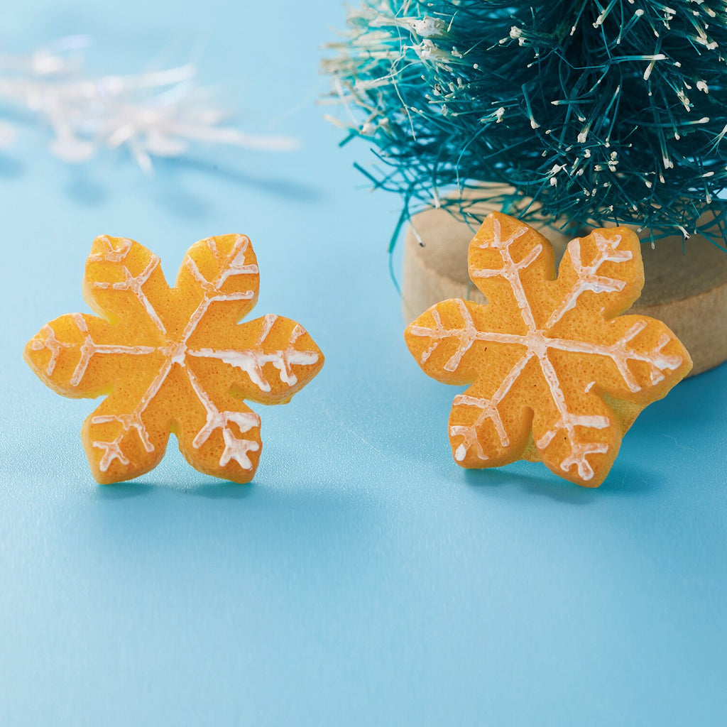 Christmas Gift New Imitation Biscuit Gingerbread Stud Earring For Women Christmas Tree Snowflake Snowman Earrings Girls New Year Jewelry Gift