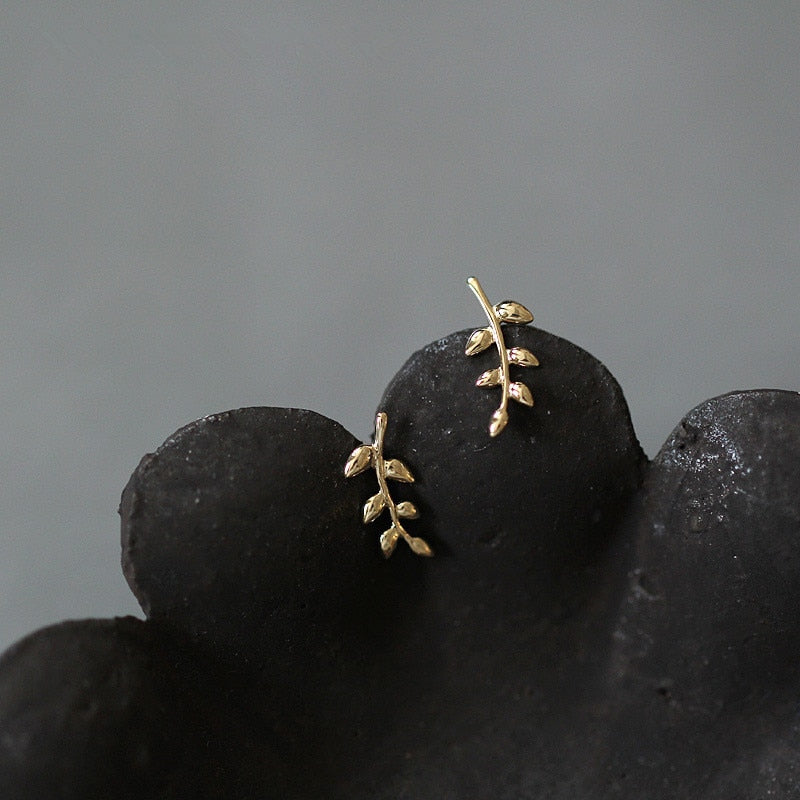 Sterling Alloy European Style 14k Gold Earrings For Women Simple Olive Branch Leaf Earrings Sweet Cute Student Jewelry