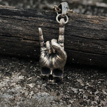 Load image into Gallery viewer, Skhek Retro Broken Damaged Skull Pendant Necklace Men&#39;s Fashion Biker Rock Punk Jewelry Antique Chain Boyfriend Gift OSDZ038