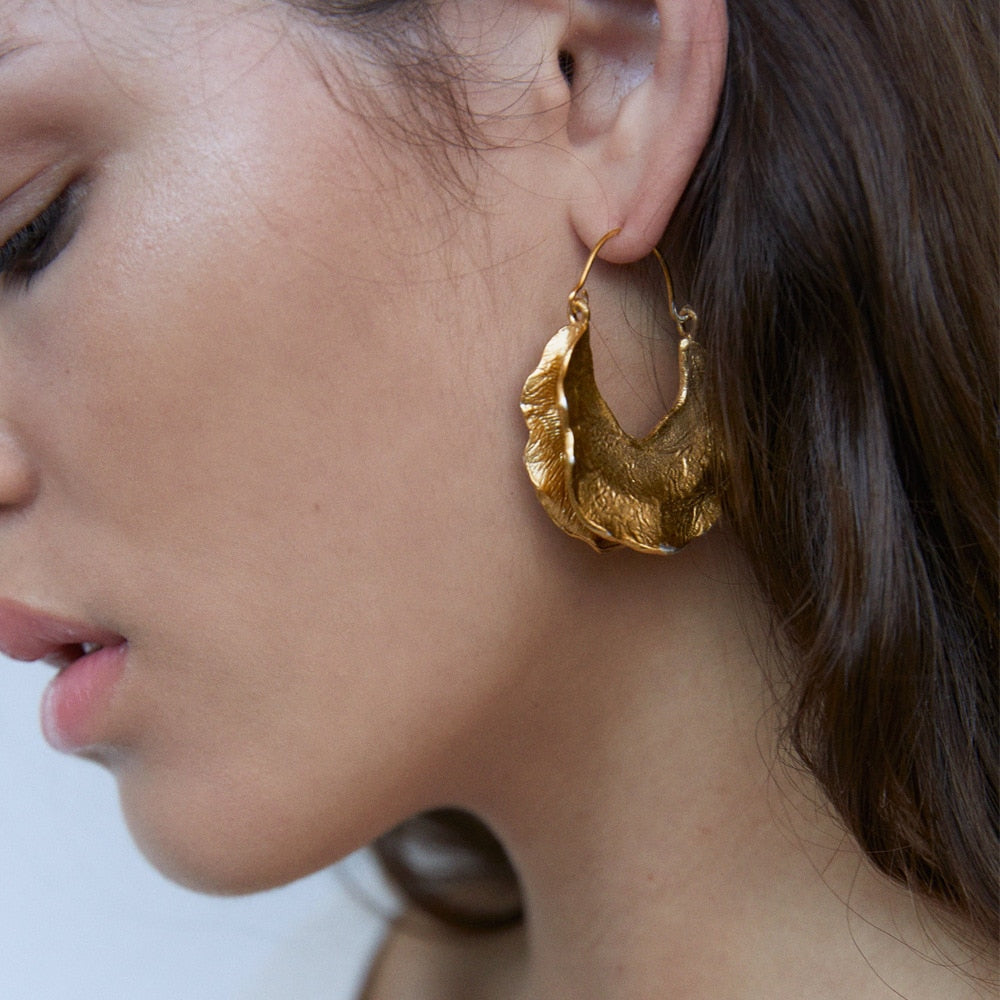 Skhek 2022 Vintage Gold Color Metal Geometric Drop Earrings Retro Leaf Earrings Irregular For Women Girls Party Travel Jewelry