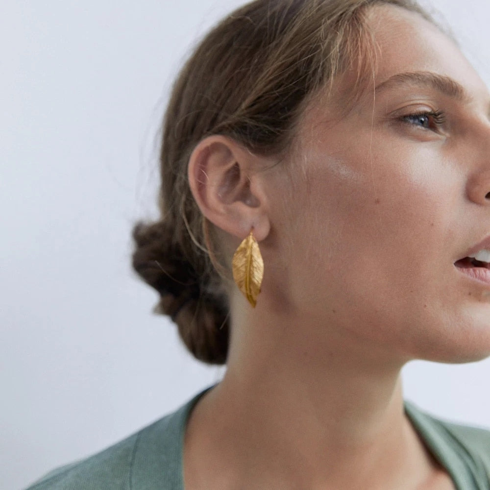 Skhek Retro Gold Color Metal Drop Earrings Vintage Leaf Earrings Geometric Irregular For Women Girls Party Travel Jewelry 2022
