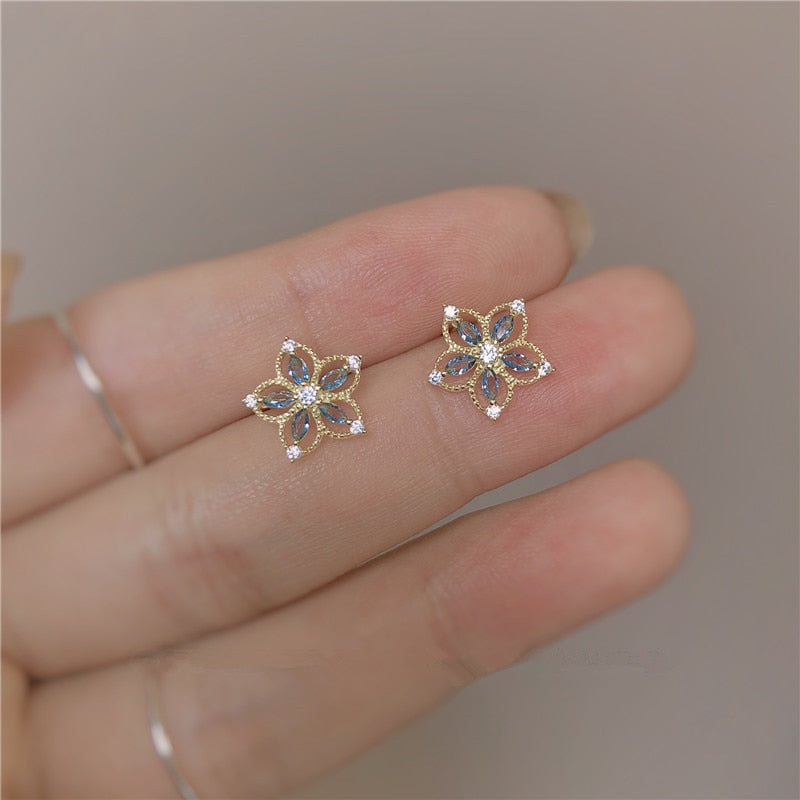 Christmas Gift 925 Sterling Silver Japanese Hollow Crystal Flower Plating 14k Gold Stud Earrings Women Fashion Small Fresh Banquet Jewelry