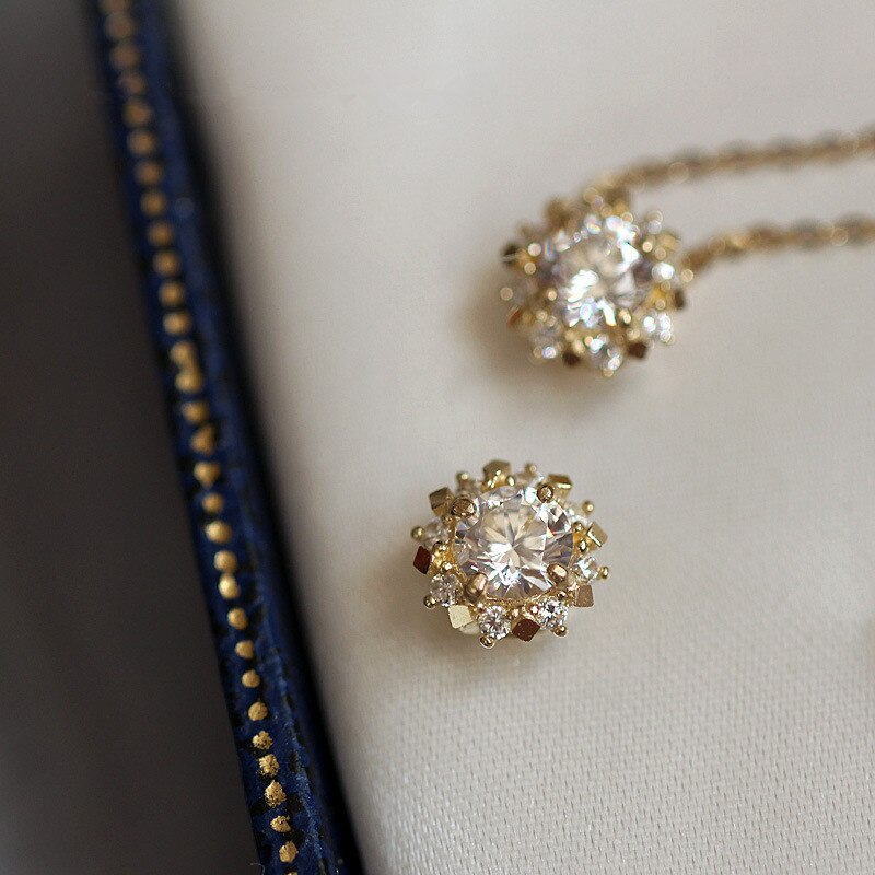 925 Sterling Silver Simple Diamond Gold Small Sun Pendant Necklace Women Light Luxury Wedding Jewelry Accessories