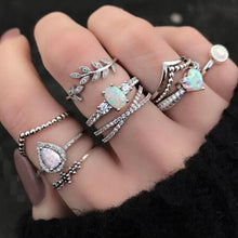Load image into Gallery viewer, Vintage Carved Crystal Rings Set Heart Drop Stone Ring For Women Metal Charm Ring Bohemian Wedding Fashion Jewelry Party Gifts