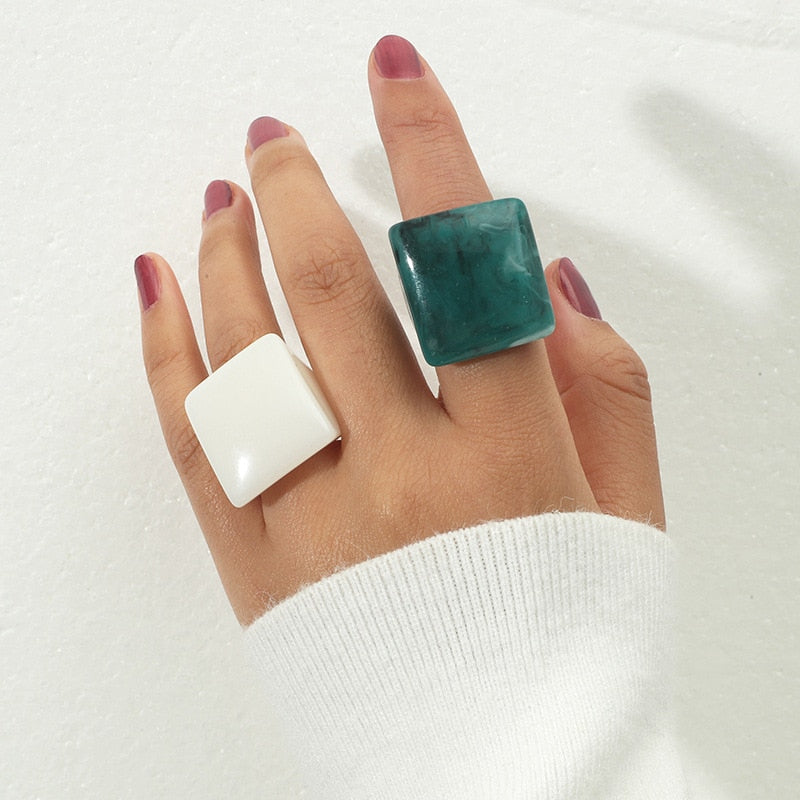 Skhek 2022 Trend Korea White Green Rings Set For Women Finger Jewelry Acrylic Resin Travel Rings Vintage Fashion Girls Birthday Gifts