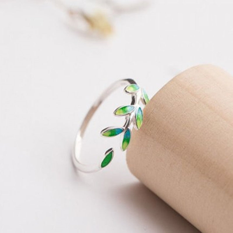 Green Leave Rings for Women Bohemian Vintage Open Adjustable Creative Ring Fashion Anniversary Gift Jewelry Accessories