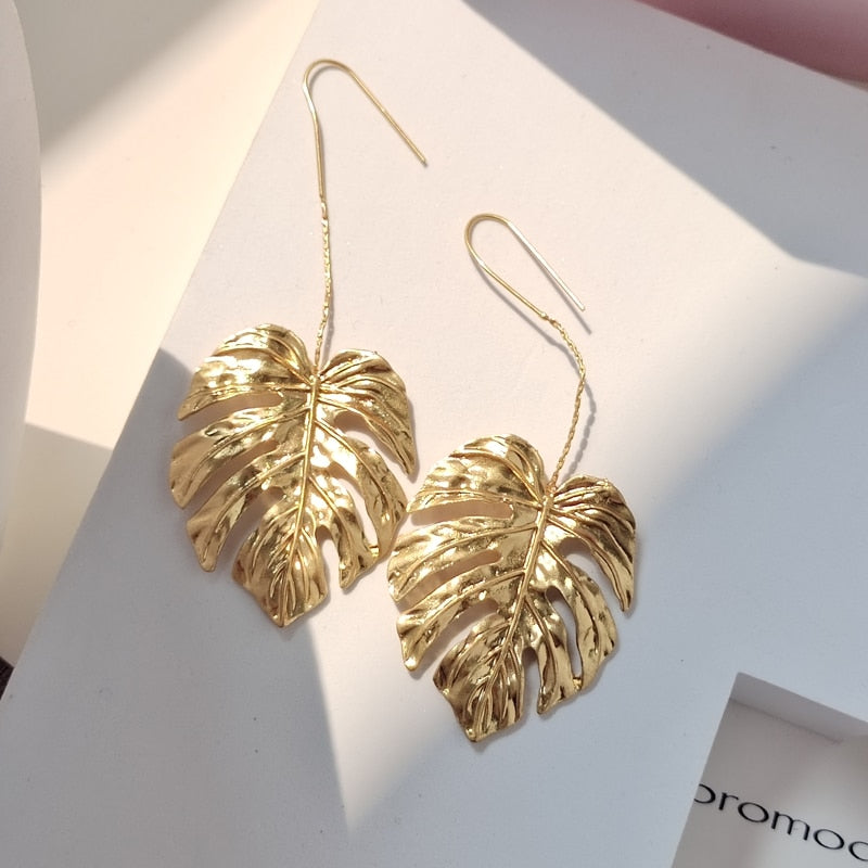 Skhek 2022 Vintage Gold Color Metal Geometric Drop Earrings Retro Leaf Earrings Irregular For Women Girls Party Travel Jewelry