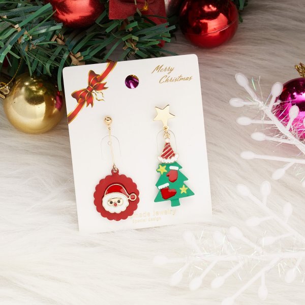 Christmas Gift Cartoon Santa Claus Snowman Elk Asymmetry Piercing Stud Earring Clay Christmas Earring For Women Fashion Christmas Jewelry