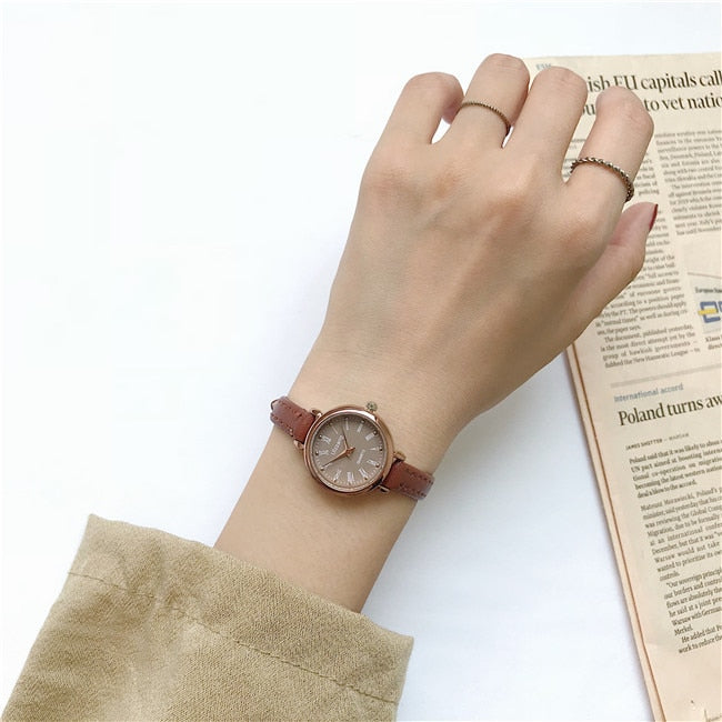 Retro Brown Women Watches Qualities Small Ladies Wristwatches Vintage Leather Bracelet Watch Fashion Brand Female Quartz Clock