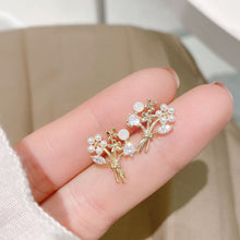 Load image into Gallery viewer, Luxury 14K Real Gold Plated Leaves Earring Delicate Micro Inlaid Cubic Zircon CZ Stud Earrings Wedding Jewelry Pendant
