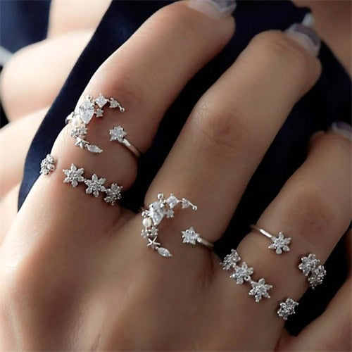 IPARAM Bohemian Vintage Gold Crystal Geometric Joint Ring Set for Women Star Moon Personality Design Ring Set Party Jewelry Gift