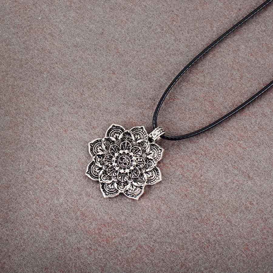 Skhek Vintage OM Mandala Amulet Lotus Meditation Pendant Necklace Spiritual Tibetan Geometry Religious Necklaces Lovers Jewelry