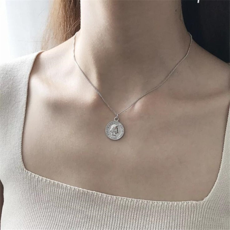 Christmas Gift New Creative Personality Queen Avatar 925 Sterling Silver Jewelry Dollor Coin Round Beautiful Pendant Necklaces XL004