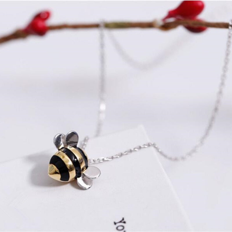 Christmas Gift 925 Sterling Silver Jewelry Wholesale Korean Fashion Cute Bee Exquisite Creative Female Personality Pendant Necklaces   H274
