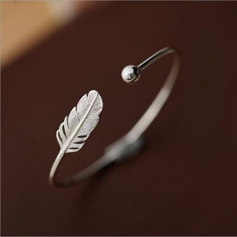 Christmas Gift New Fashion 925 Sterling Silver Jewelry Not Allergic High-quality Female Simple Feather Small Ball Open Bracelets   SL009