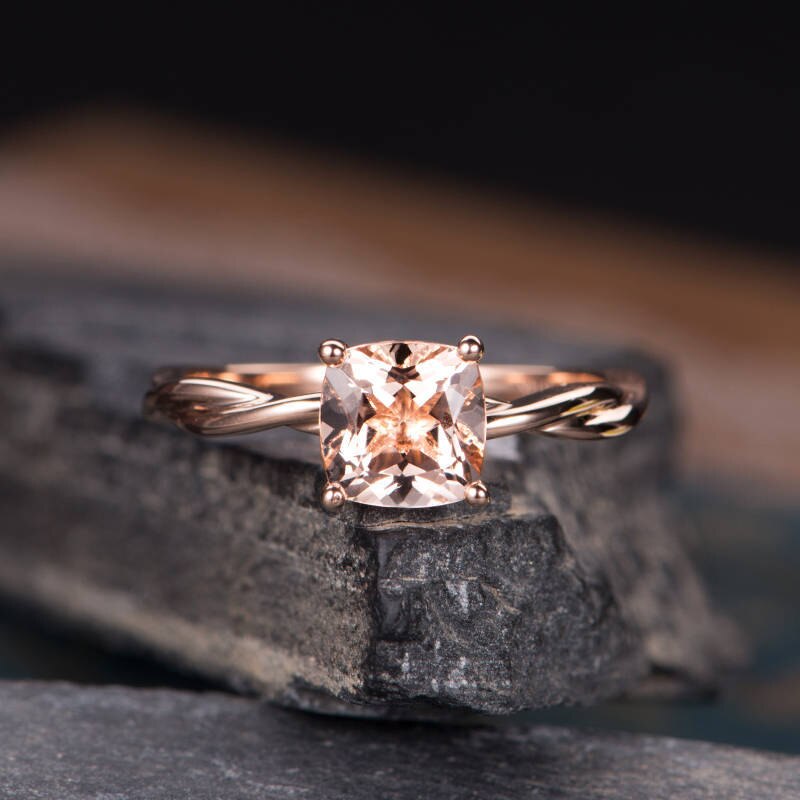 Luxury Wedding Anniversary Ring with Pear Shape Huge CZ Prong Setting Rose Gold Color Fashion Engagement Rings for Women