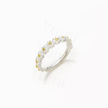 Load image into Gallery viewer, Skhek Sweet little daisy ring new fashion temperament wild flower ring lively