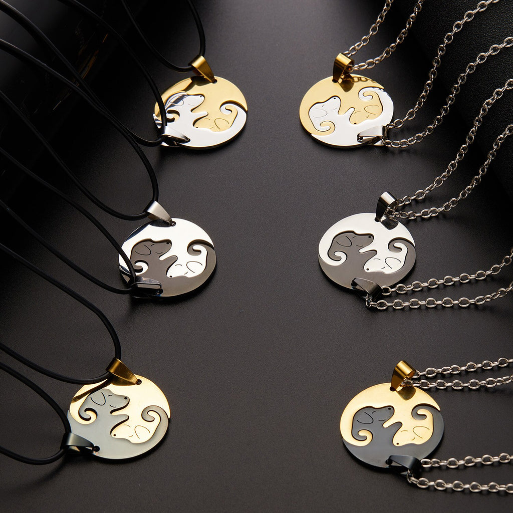 Christmas Gift 2PCS Couple Necklace Animal Dog Cat Hugging Pendant Necklace for Women Men Heart Necklaces Best Friends Family Lovers Jewelry