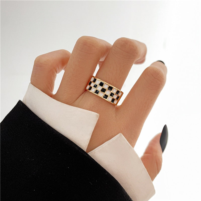 Skhek Punk Finger Rings Minimalist Smooth Black Geometric Metal Rings for Women Girls Party Bijoux Femme Jewelry