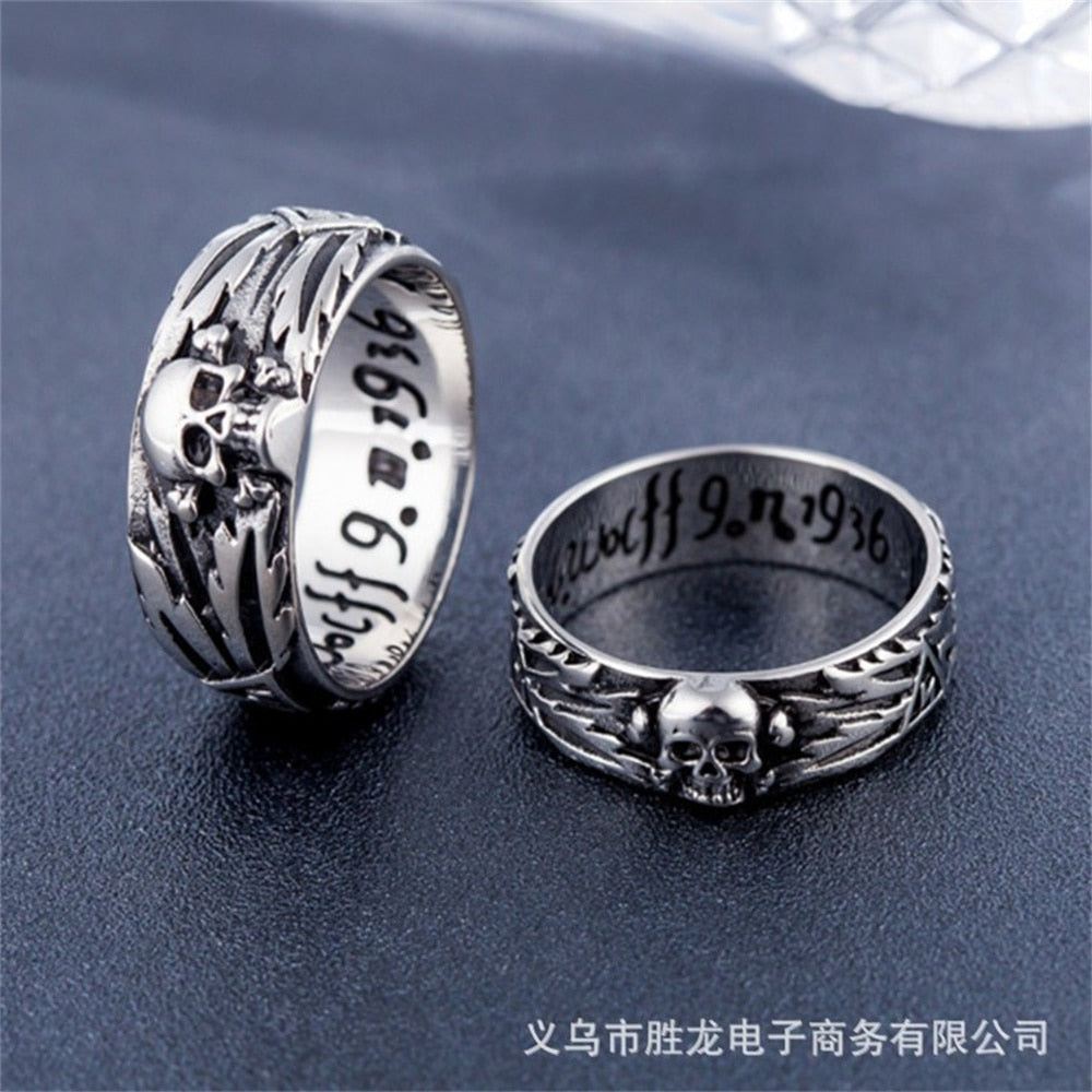 Vintage Fashion Punk Carved Skull Personality Ring Couple Wild Jewelry Wedding Anniversary Gift Accessories