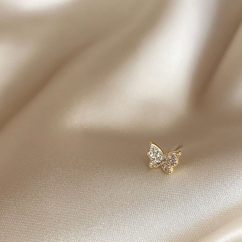 New Fashion Cute Rhinestone Gold Color Butterfly Stud Earrings For Women No Piercing Fake Cartilage Earring Gifts