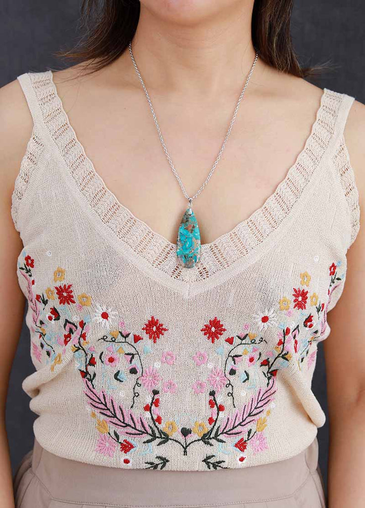 Skhek  Women Semiprecious Stone Pendant Necklace Turquoises Chain Choker Necklace Classic Fashion Chic Women Jewelry Bijoux