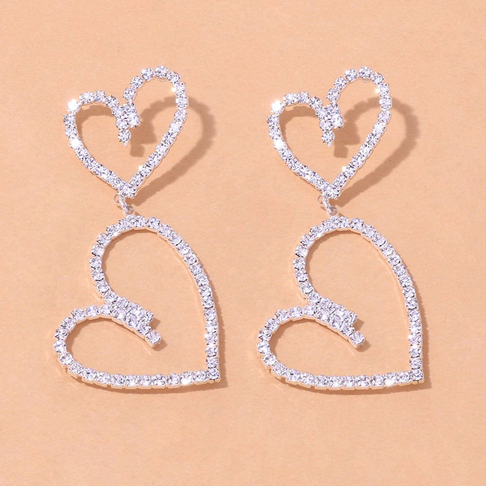 Skhek Aesthetic Letter Earrings Designer Luxury For Women 2023 Fahsion Jewelry Rhinestone Designer Piercing Heart Earrings