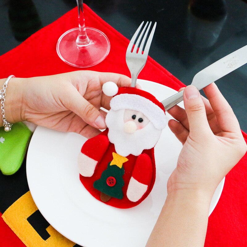 Christmas Gift 4pcs/Set Christmas Silverware Holder New Year Christmas Decorations For Home Party Supplies Santa Knifes Folks Bag Cutlery Suit