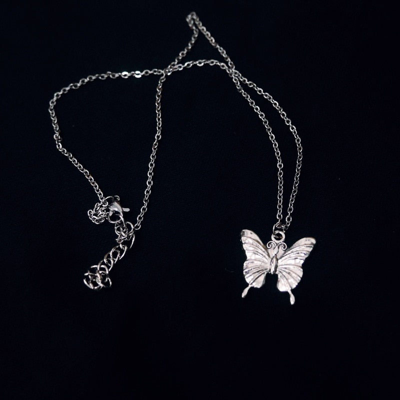 SKHEK Kpop Harajuku Goth Colorful Butterfly Pendant Clavicle Neck Chains Necklaces For Women Egirl Friends Cosplay Aesthetic Jewelry