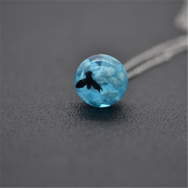 Glow in the Dark Resin Rould Ball Moon Pendant Necklace Women Blue Sky White Cloud Chain Necklace Fashion Jewelry Gifts For Girl