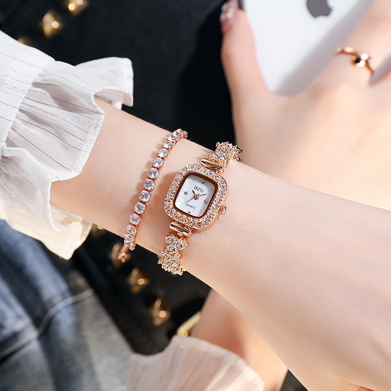 Christmas Gift Mini Women Watches Small Square Watch Female Watch Diamond Small Spiral Crown Quartz Watch Casual Simple Temperament Watch