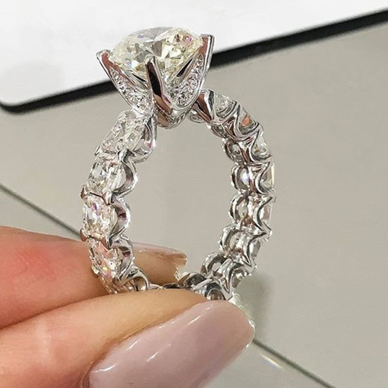 Skhek 2022 Arrival Luxury Vintage Retro Silver Color Designer Engagement Ring For Women Party Lady Gift Finger Jewelry  R6014