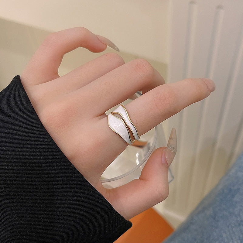 Skhek 2023 Fashion White Enamel Geometric Irregular Metal Adjustable Open Ring Waterproof Women Gothic Girls' Luxury Unique Jewelry