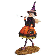 Load image into Gallery viewer, SKHEK Halloween Halloween Bewitching Figure Sculpture Resin Crafts For Halloween Decoration Prop Resin Crafts Witch Doll Resin Ornament 12X6x4cm
