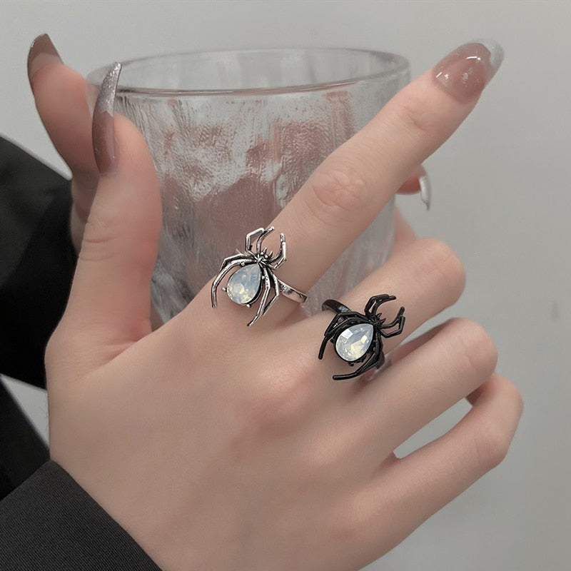 Skhek Vintage Spider Ring For Women Silver Plated Open Rings Artificial Gemstone Korea Trendy Hollow Finger Rings Couple Jewelry Gift