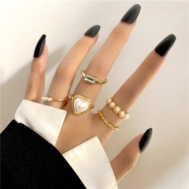 Skhek Boho Pink Butterfly Heart Wave Ring Set For Women Vintage Metal Gold Color Rhinestone Finger Rings 8Pcs/Set Party Jewelry Gifts