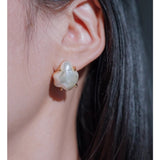 SKHEK HUANQI 2022 New Vintage Resin Irregular Baroque Pearl Metal Temperament Stud Earrings For Women Girls Travel Jewelry Gifts Korea