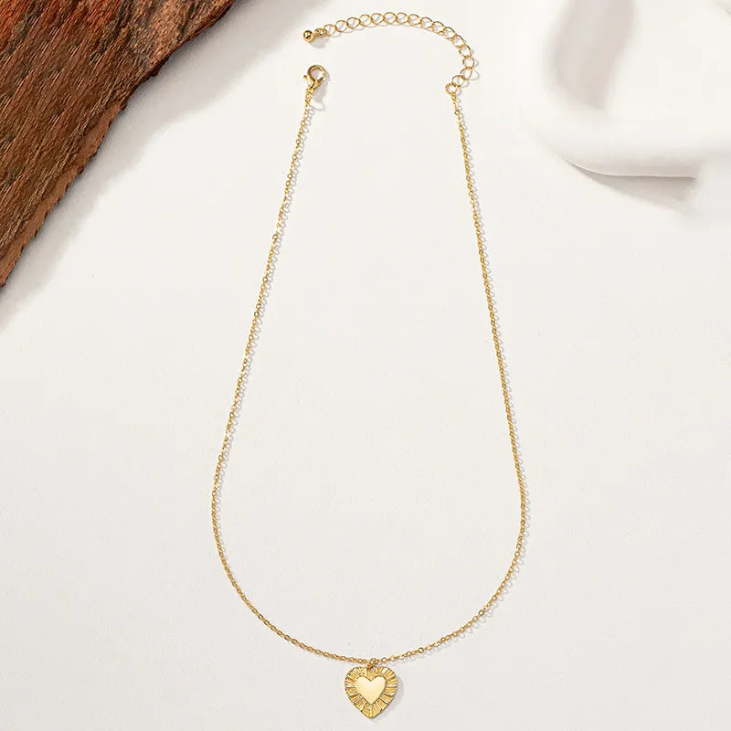 Basic Simple Style Heart Shape Alloy Plating 14K Gold Plated Women's Pendant Necklace