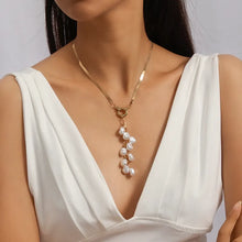 Load image into Gallery viewer, Skhek - Elegant Solid Color Artificial Pearl Zinc Alloy Women&#39;s Pendant Necklace